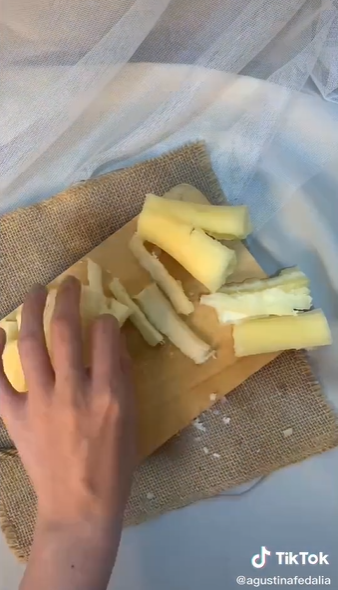 5 Cara bikin singkong goreng yang empuk dan renyah ala pedagang tela-tela