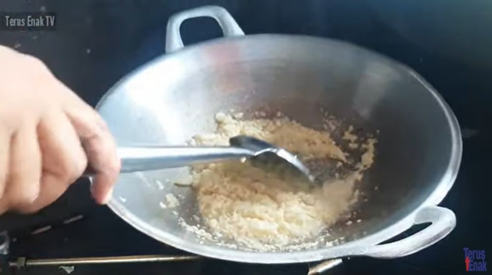 5 Trik membuat bumbu siomay ala pedagang kaki lima, kental dan aromanya sedap