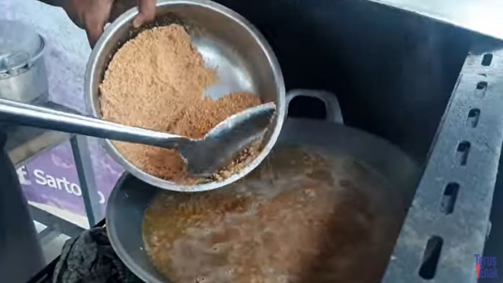 5 Trik membuat bumbu siomay ala pedagang kaki lima, kental dan aromanya sedap