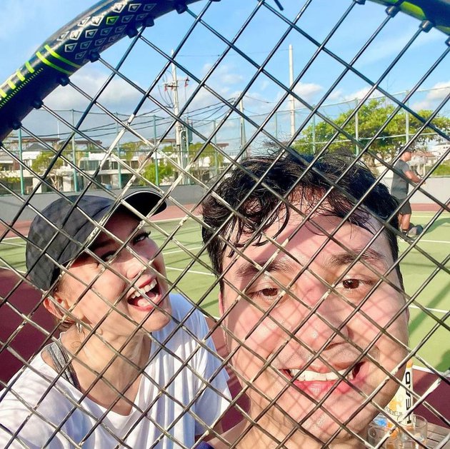 Ira Wibowo dan putra sulungnya Andhika © Instagram