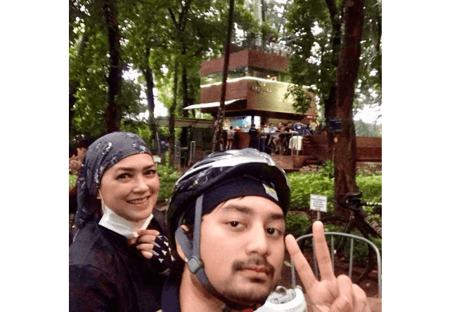 Ira Wibowo dan putra sulungnya Andhika © Instagram