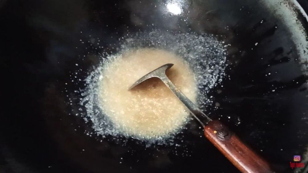 Trik menumis bumbu halus ini bikin aroma makin harum, bekal masakan lezat