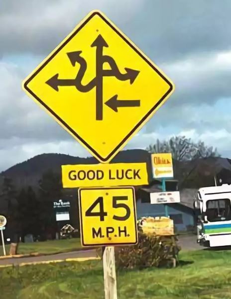 Potret plang di jalanan gambarnya nyeleneh abis Berbagai sumber