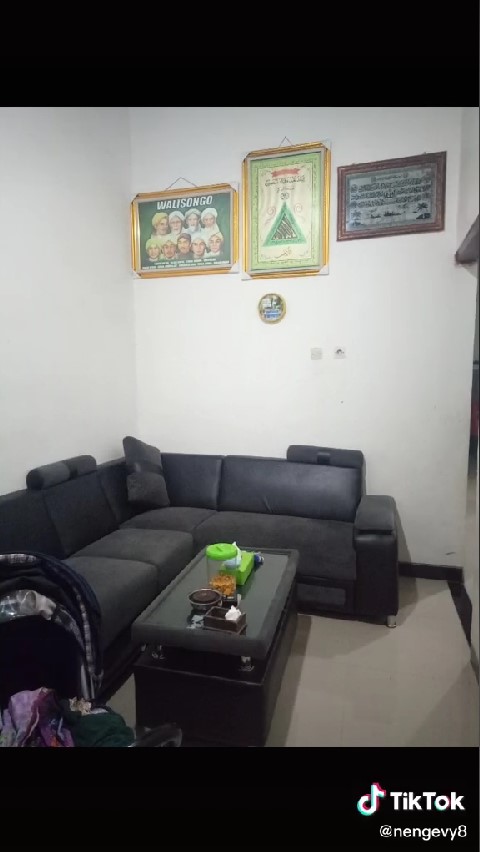 Rumah gubuk renovasi bagus © TikTok/@nengevy8