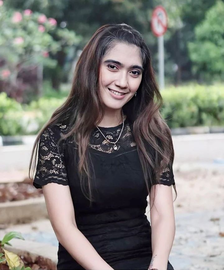 Temmy Rahadi Revi Mariska © berbagai sumber