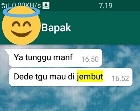  chat orang tua salah ketik bikin rawan salah paham © berbagai sumber