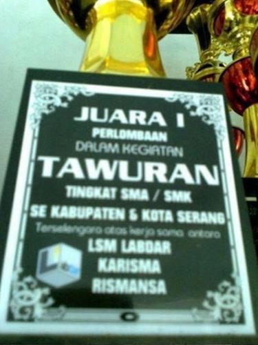 potret tulisan kocak di hadiah juara 1 © berbagai sumber potret tulisan kocak di hadiah juara 1 © berbagai sumber
