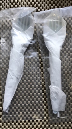 Potret nyeleneh bungkus paket © 2023 brilio.net