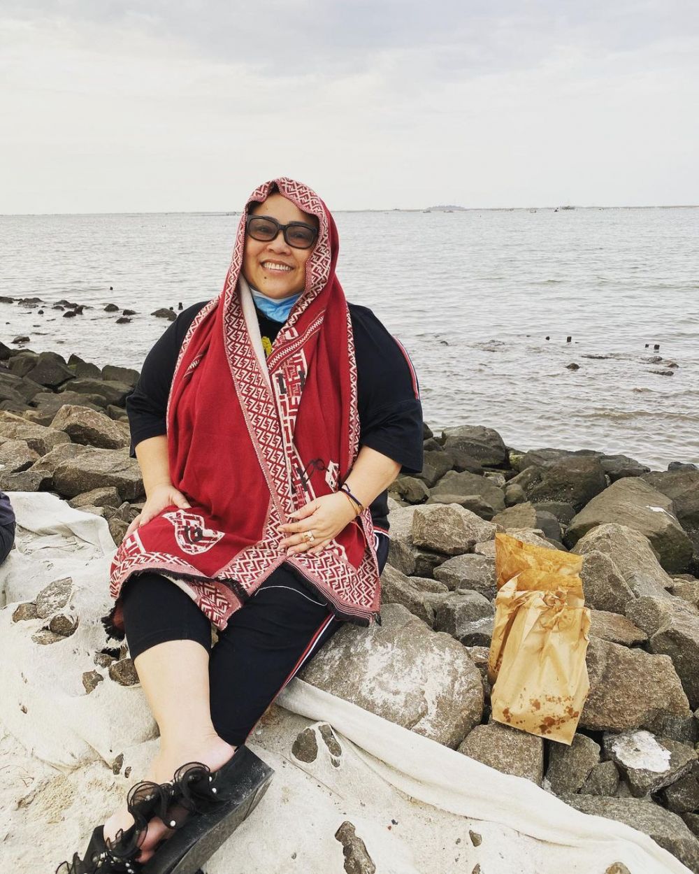 wanita yang disukai mandra di sinetron si doel kini jadi komedian © berbagai sumber