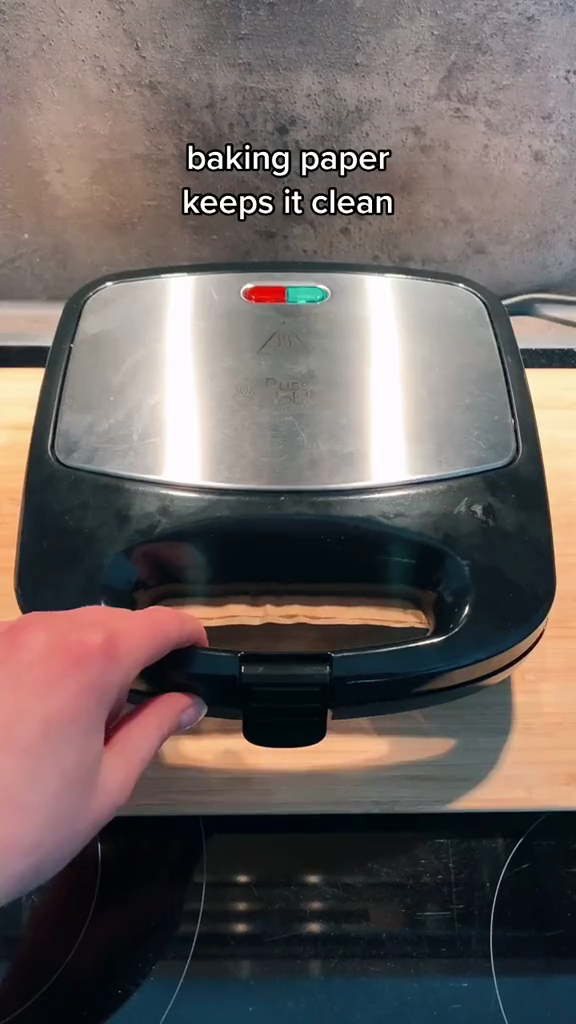 Tambahkan satu alat dapur, ini trik mudah gunakan pemanggang roti agar tetap bersih dari kerak
