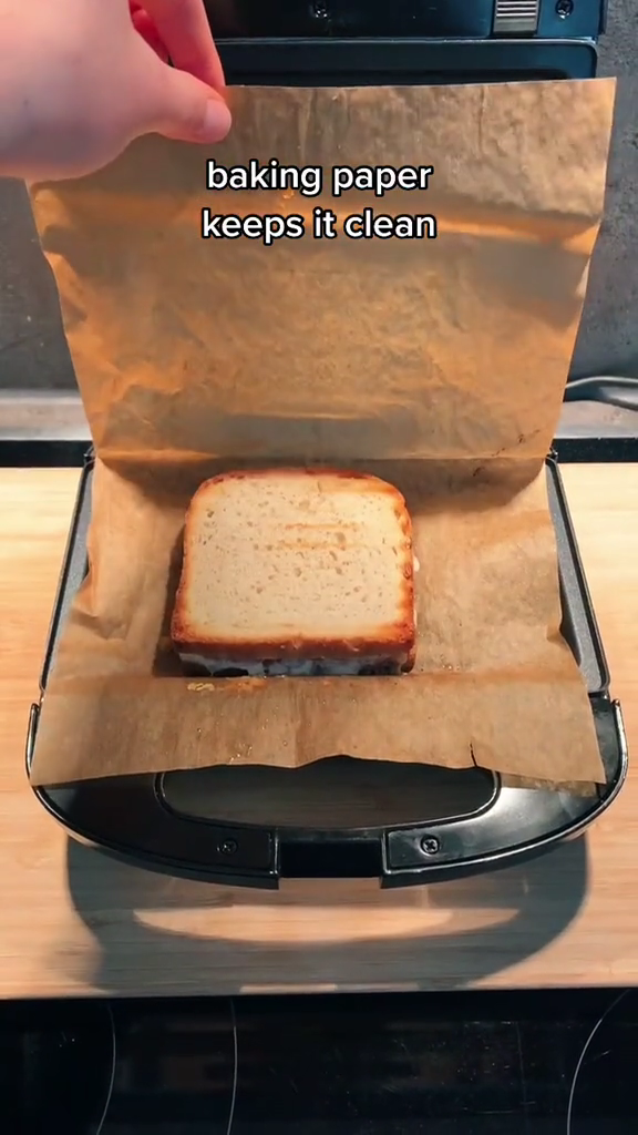 Tambahkan satu alat dapur, ini trik mudah gunakan pemanggang roti agar tetap bersih dari kerak