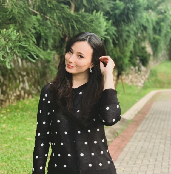 Model iklan deodorant vakum akting © Instagram