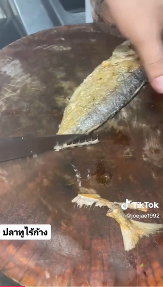 5 Cara bersihkan tulang ikan kembung yang sudah digoreng tanpa merusak dagingnya