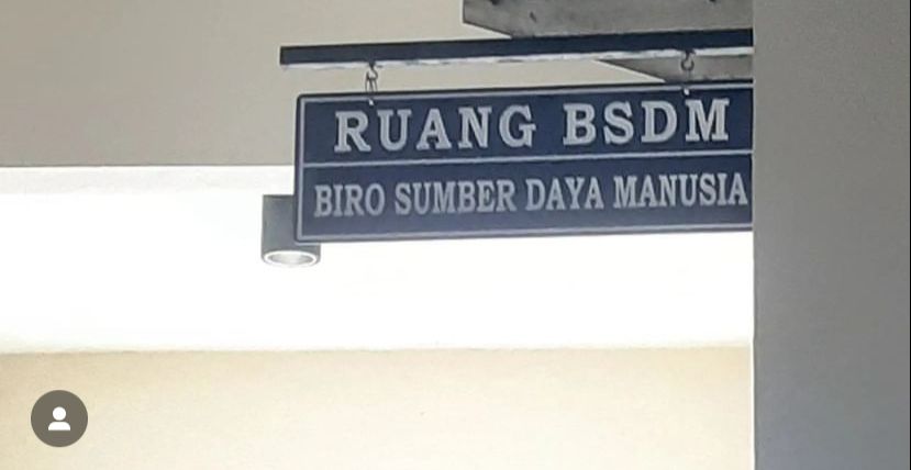 tulisan ini bisa bikin rawan salah baca © berbagai sumber