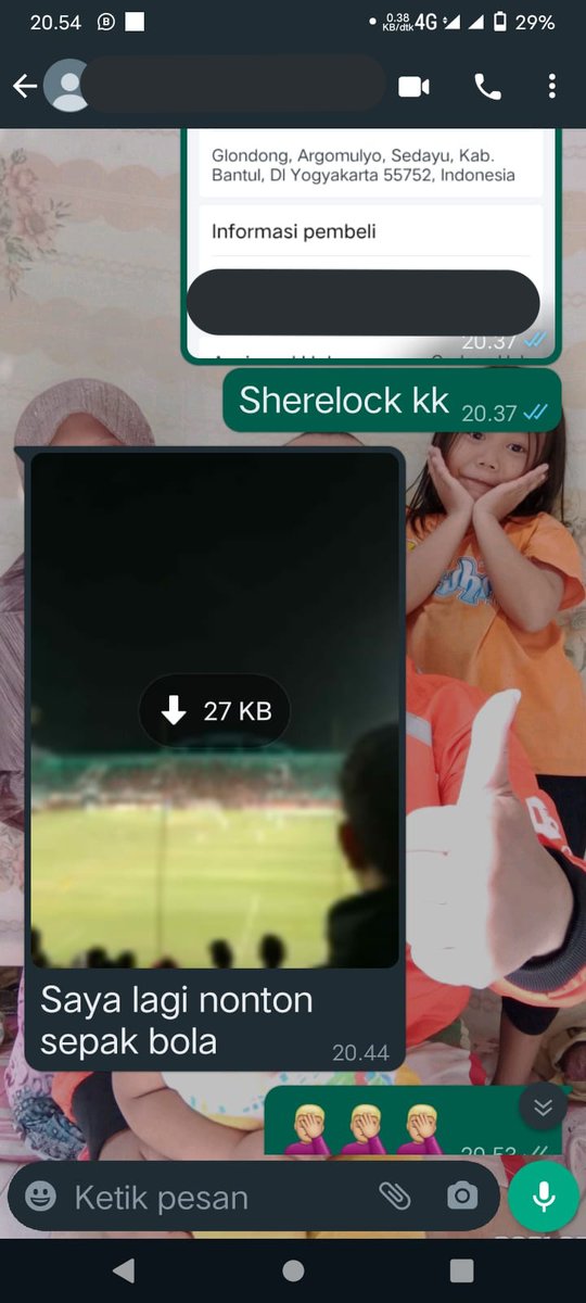 ngasih tahu patokan alamat rumah ke kurir paket © berbagai sumber ngasih tahu patokan alamat rumah ke kurir paket © berbagai sumber