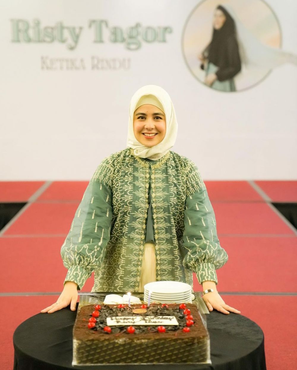 Seleb nikah muda berujung cerai © berbagai sumber