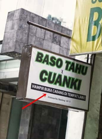 spanduk penjual bakso ini nyeleneh © 2023 brilio.net