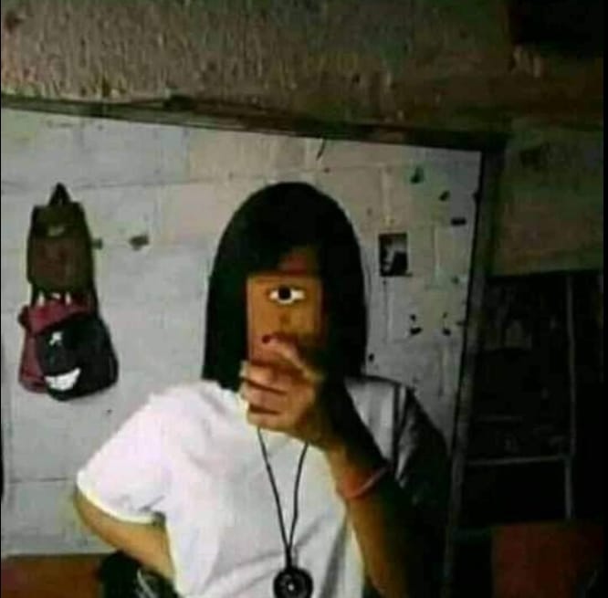 Pose unik orang selfie ini gayanya curi perhatian Berbagai sumber Pose unik orang selfie ini gayanya curi perhatian Berbagai sumber