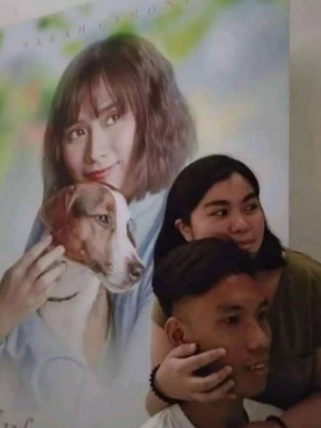 Pose unik orang selfie ini gayanya curi perhatian Berbagai sumber