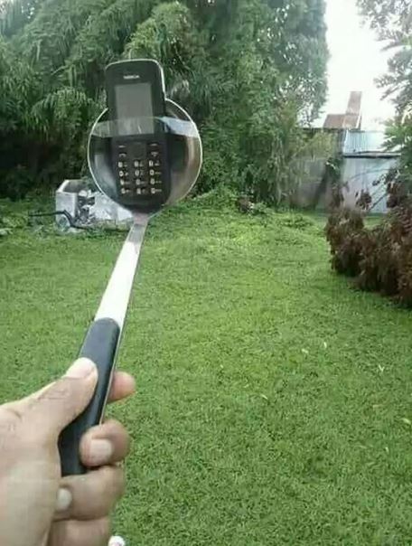 Pose unik orang selfie ini gayanya curi perhatian Berbagai sumber