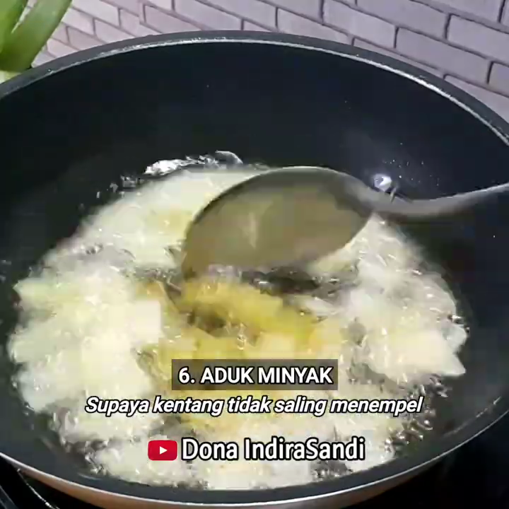 7 Trik bikin keripik kentang yang garing dan antimenempel saat digoreng
