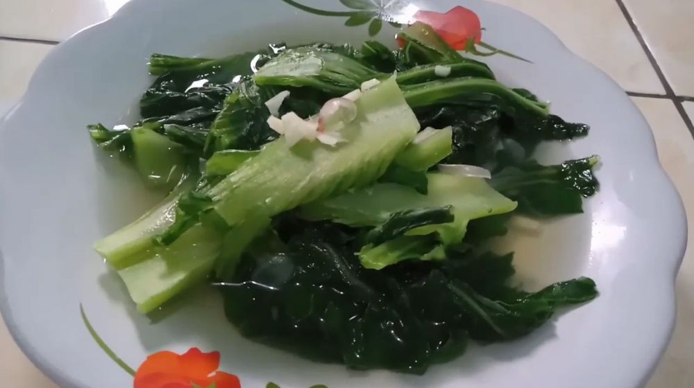 Jangan salah, begini trik agar sayur sawi tidak pahit dan tetap hijau saat dimasak