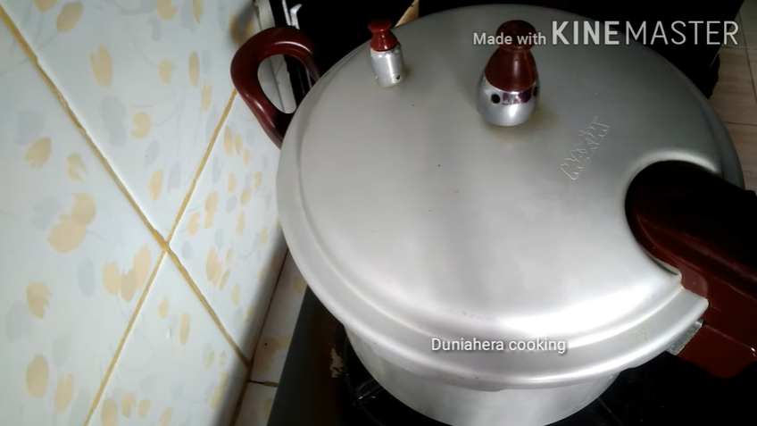 Trik bikin ayam tulang lunak agar dagingnya nggak hancur, praktis dan gampang ditiru