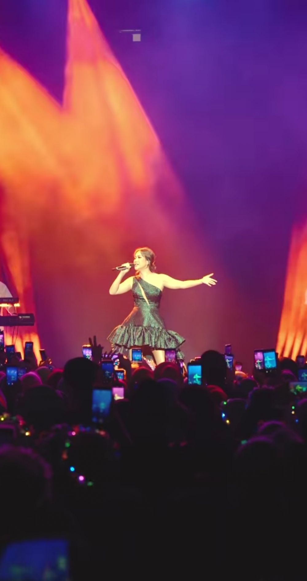 gaya berpakaian bcl jadi sorotan © 2023 brilio.net gaya berpakaian bcl jadi sorotan © 2023 brilio.net