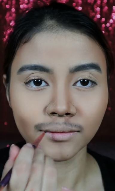 Cewek ini dandan mirip Kaesang TikTok