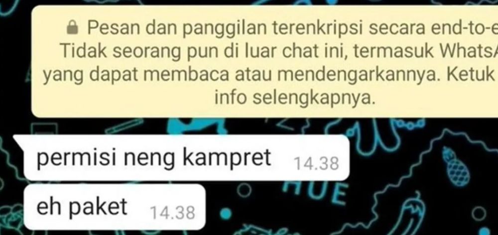 chat ke kurir malah salah ketik © berbagai sumber