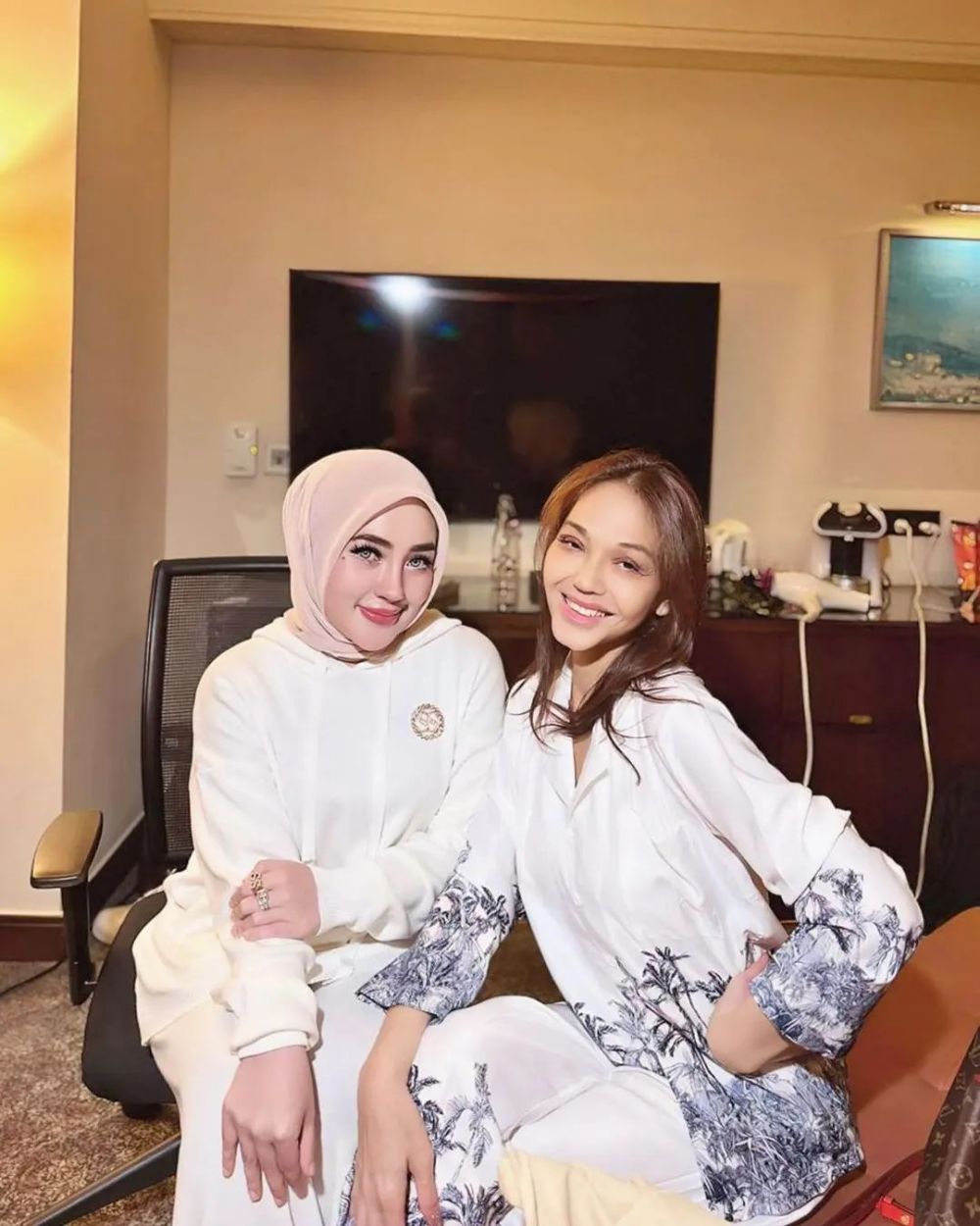 potret terbaru bunda corla usai operasi plastik © instagram