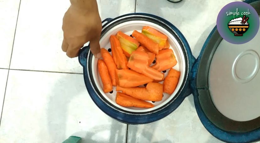Cara sederhana mengukus wortel agar hemat gas, hasilnya empuk dan gizinya tak hilang