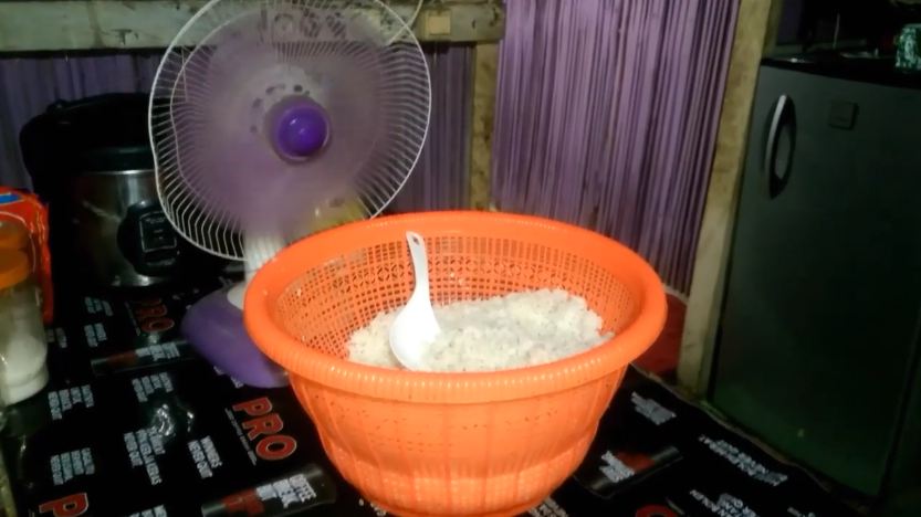 Cara menyimpan nasi sisa agar bisa dimakan kembali, tekstur dan rasanya tak berubah