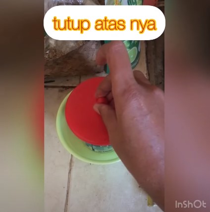 Trik sederhana agar susu kental manis bebas dari semut saat diletakkan di suhu ruang