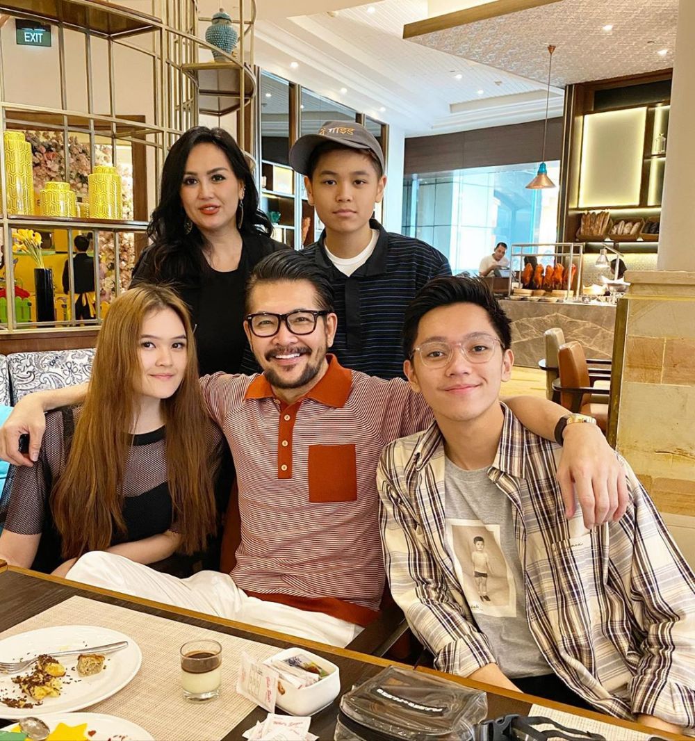 transformasi Ferry Salim © berbagai sumber transformasi Ferry Salim © berbagai sumber