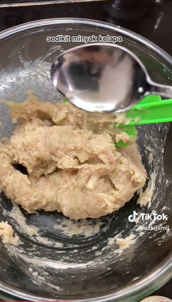 5 Cara bikin sosis ayam homemade, sehat dan tetap lembut walaupun sudah dingin usai disajikan