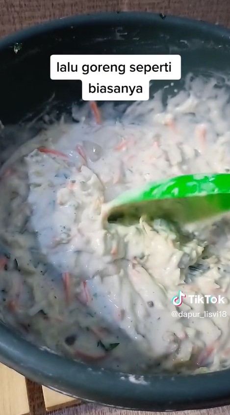 Trik agar adonan bakwan renyah tahan lama saat digoreng, jangan asal pakai tepung