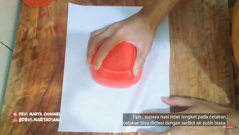 5 Cara mudah membungkus nasi ala KFC yang padat dan bentuknya rapi