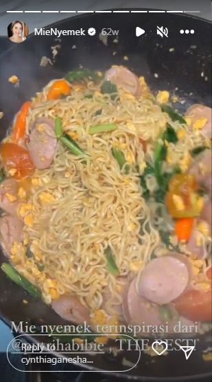 11 Kreasi masakan rumahan Cynthia Riza istri Giring, komplet dan menggugah selera