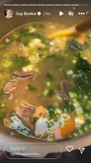 11 Kreasi masakan rumahan Cynthia Riza istri Giring, komplet dan menggugah selera