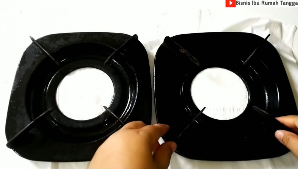 Tanpa direndam air, ini cara membersihkan kerak tungku kompor gas