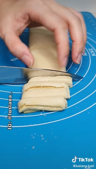 5 Cara bikin biskuit pie ala Genji, praktis cuma pakai 3 bahan