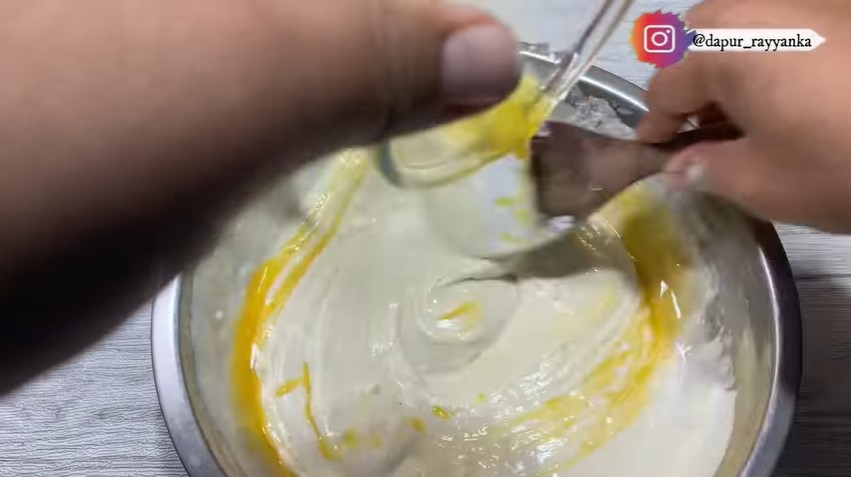 Trik bikin adonan tepung buat gorengan agar renyahnya tahan lama dan tak mudah menyerap minyak