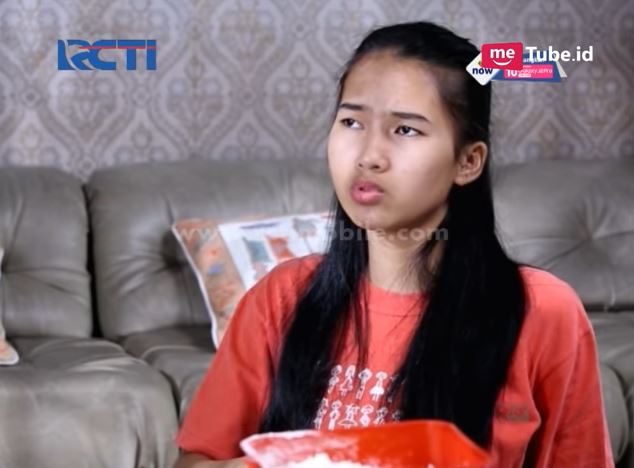 gaya keseharian Soraya Rasyid yang glamor © 2022 berbagai sumber