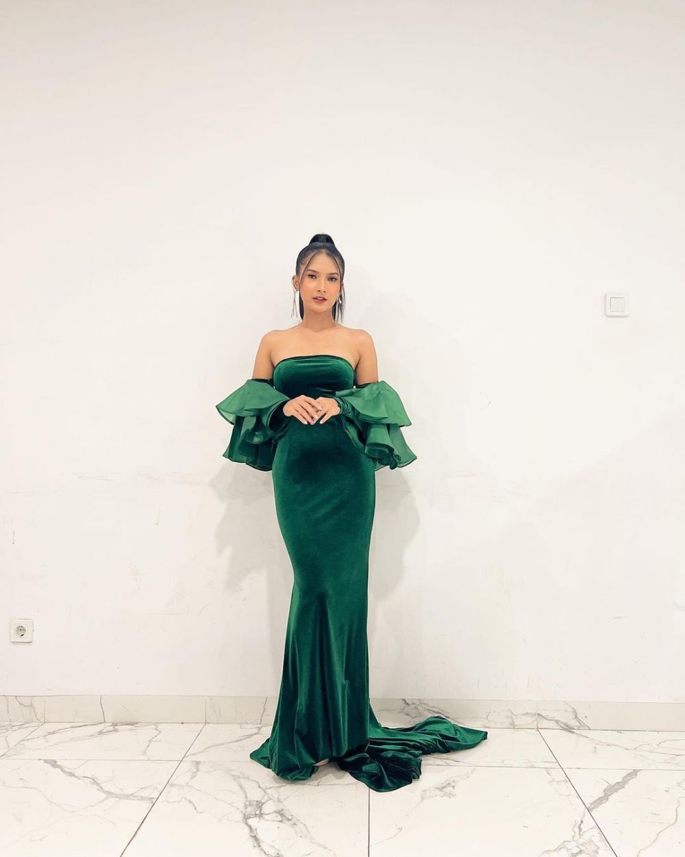 gaya keseharian Soraya Rasyid yang glamor © 2022 berbagai sumber gaya keseharian Soraya Rasyid yang glamor © 2022 berbagai sumber