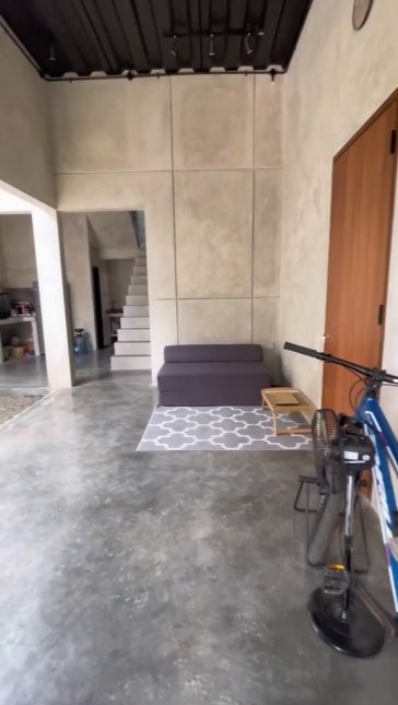 rumah low budget tanpa keramik © TikTok