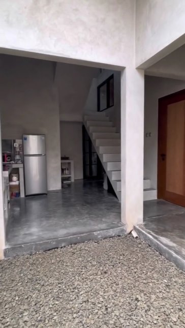 rumah low budget tanpa keramik © TikTok