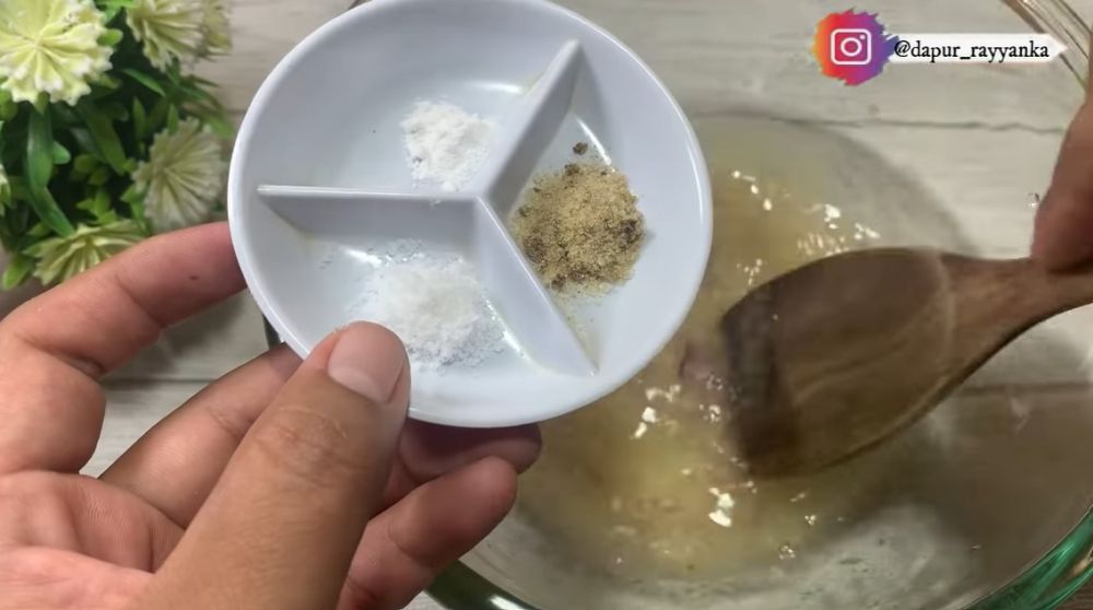 Trik membuat adonan bakwan agar renyah seharian dan tak mudah menyerap minyak