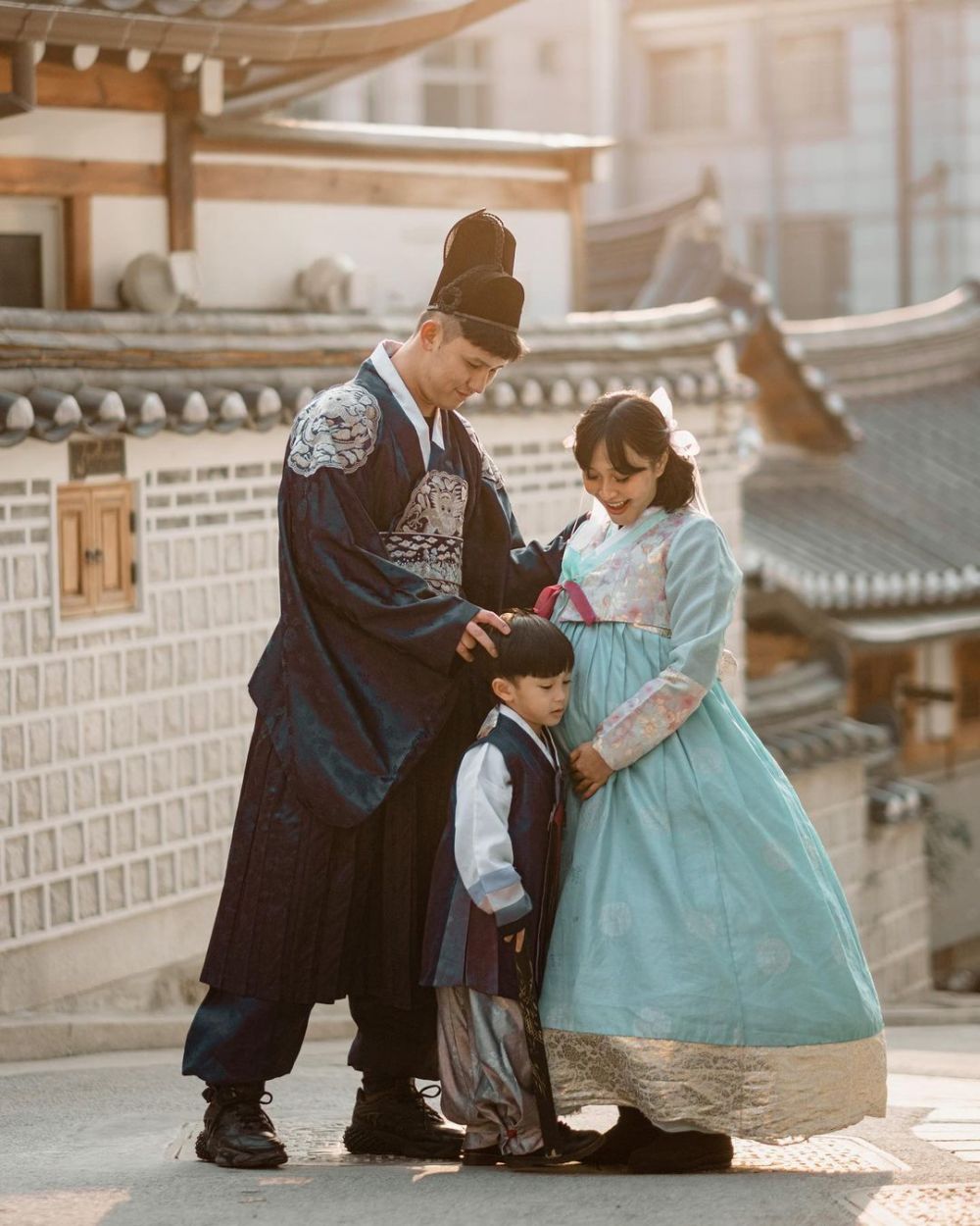 gaya seleb maternity shoot di luar negeri © instagram