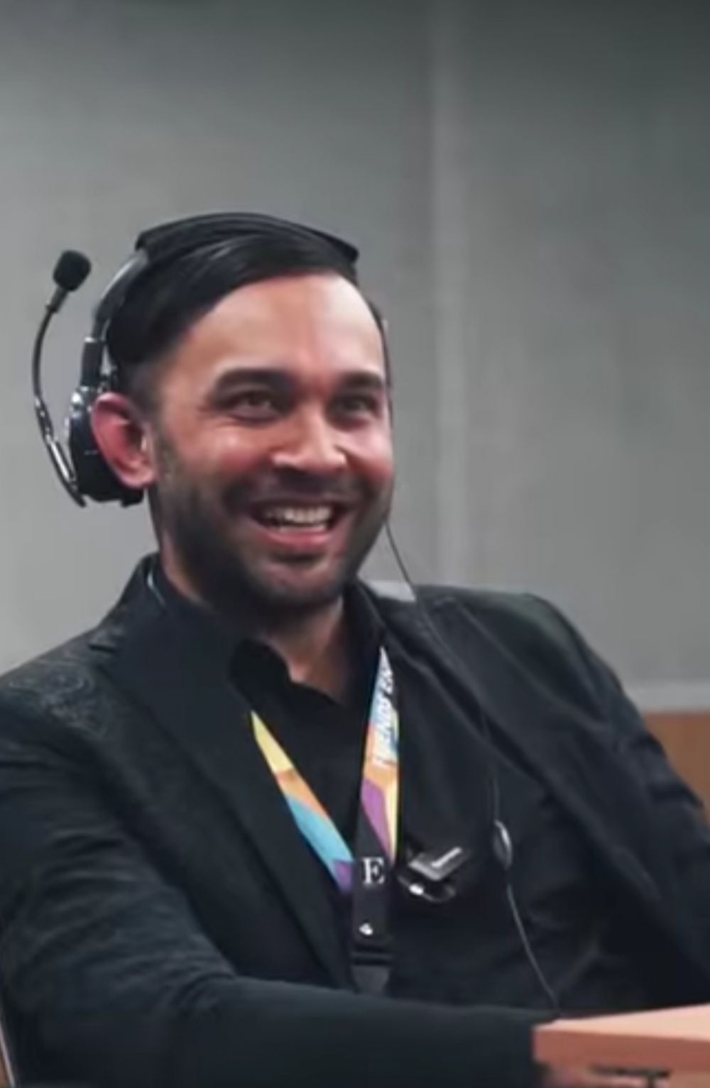 Potret terbaru Teuku Zacky © 2023 brilio.net Potret terbaru Teuku Zacky © 2023 brilio.net